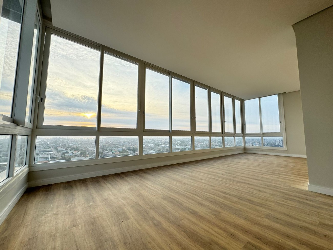 Apartamento 3 dormitórios para venda, Centro em Capão da Canoa | Ref.: 305985